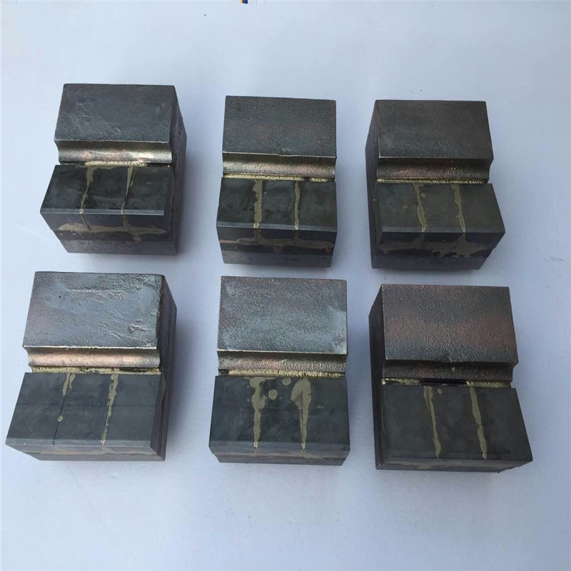 700BHN Wedge Carbide 100x100x45mm 3 Layer Hammer Tips